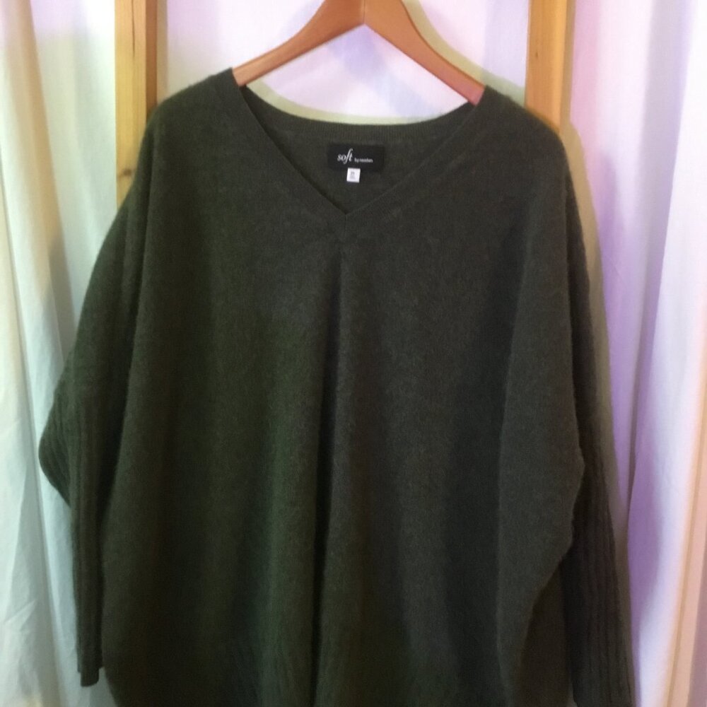 Cashmere Sweater - Green 2X Soft by Naadam